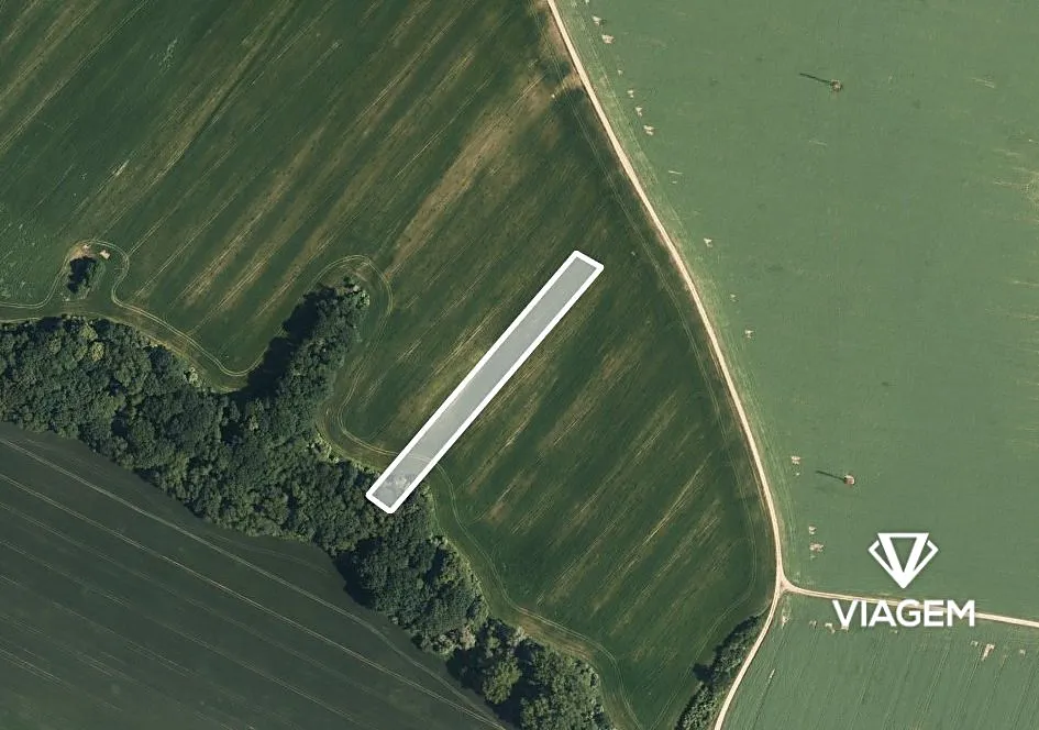 Prodej podílu 1/4 pole 1022 m²